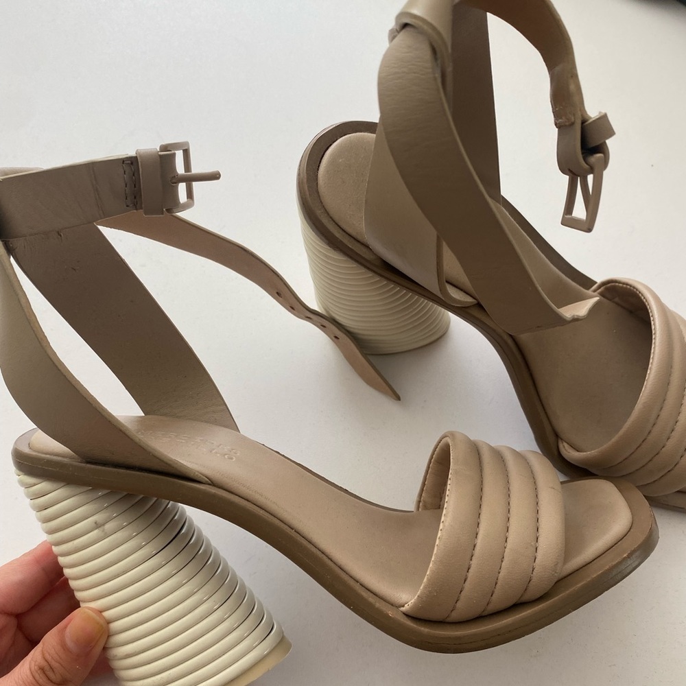 COPY - Mercedes Castillo Nude heel with chunky heel